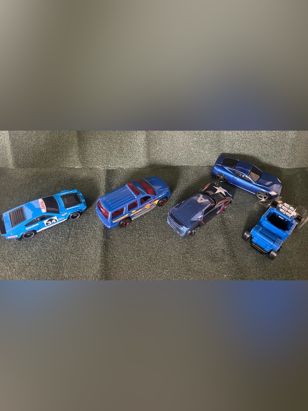Blue Hot Wheels Set - (may include non Hot Wheels cars)